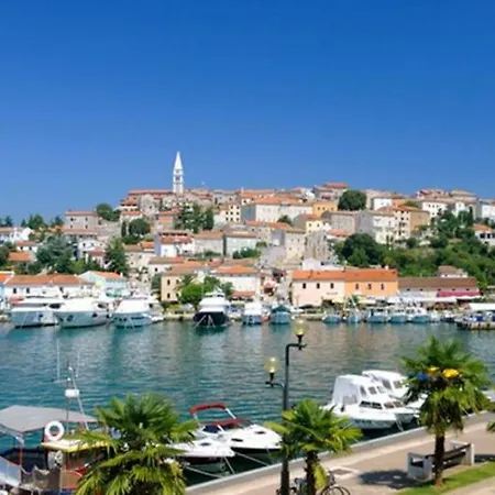 Apartament Luka *